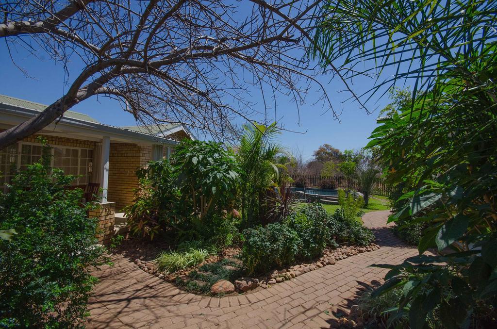 Chobe River Cottages Kasane Extérieur photo