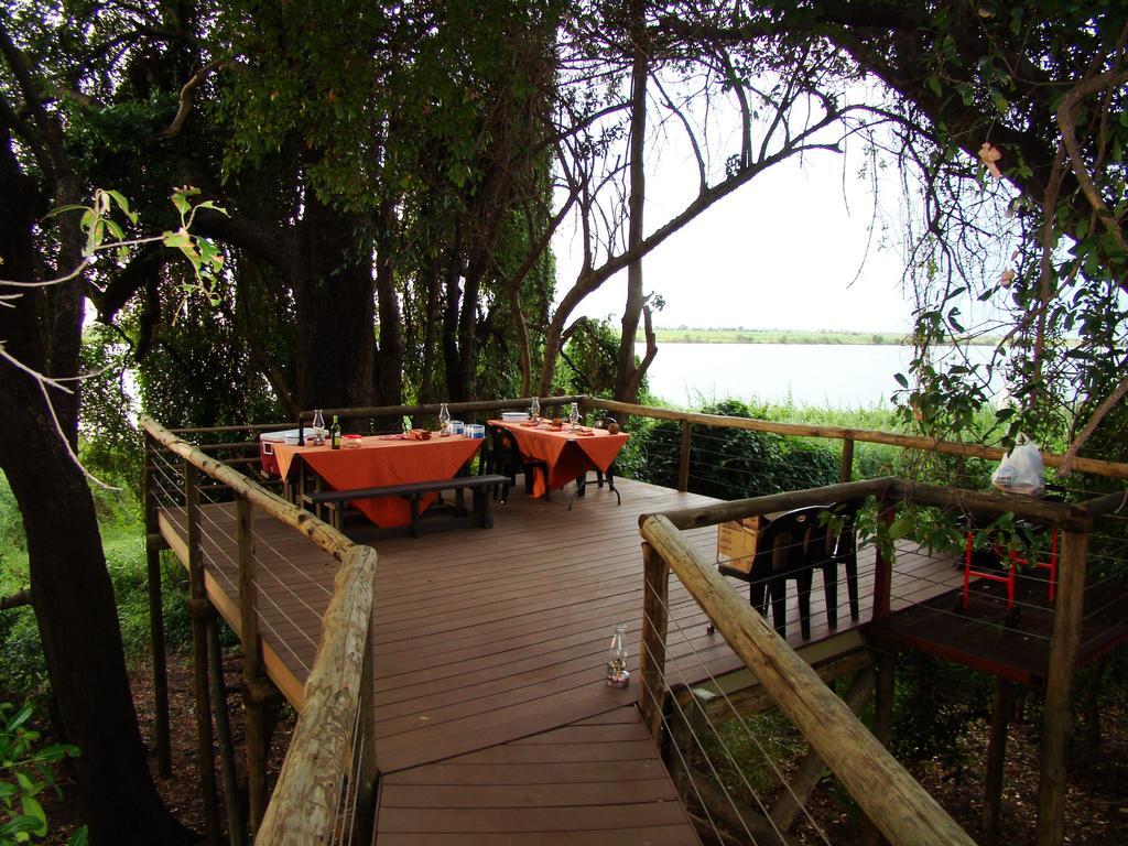 Chobe River Cottages Kasane Extérieur photo